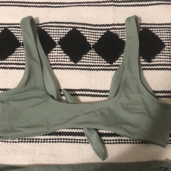 Bikini set - Picture 3 of 6